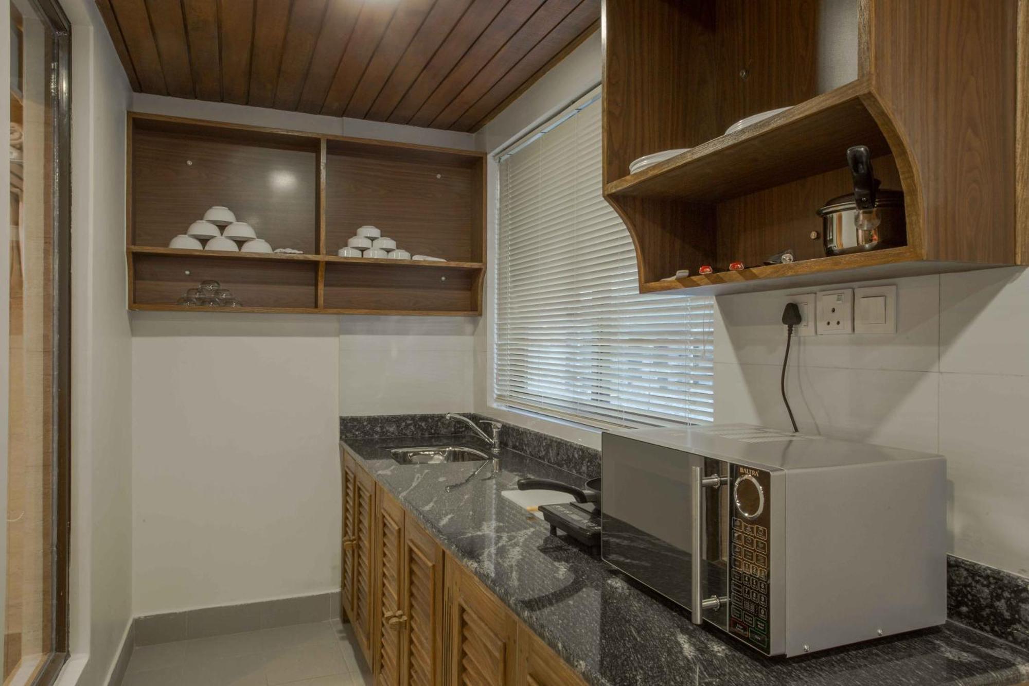 Hotel Pokhara Batika Zimmer foto