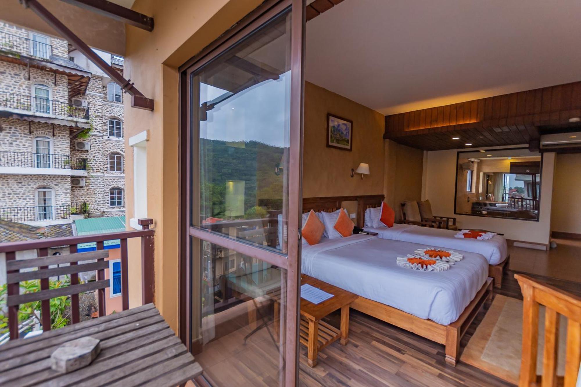 Hotel Pokhara Batika Exterior foto